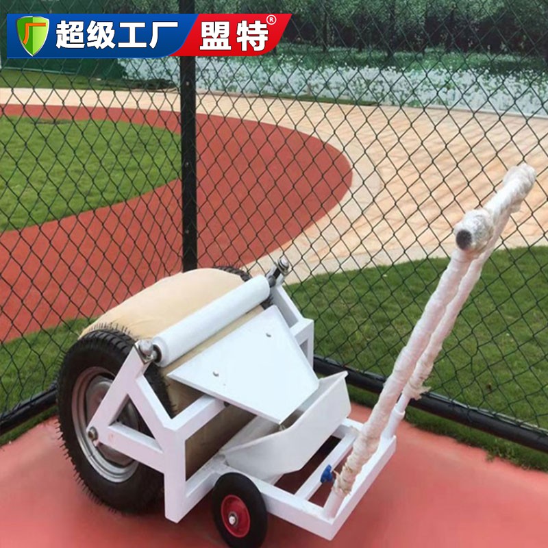 體育場地吸水車