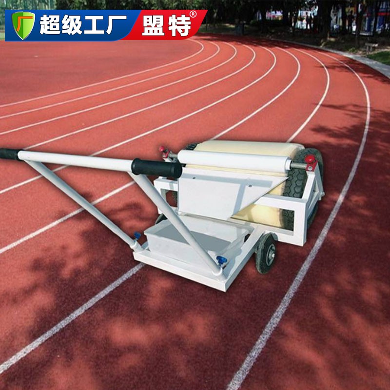 體育場地吸水車
